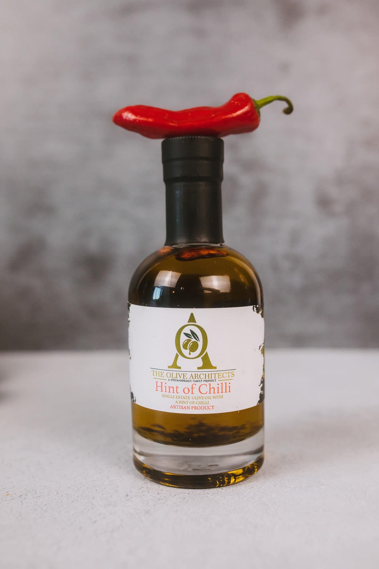 Hint of chilli extra virgin olive oil